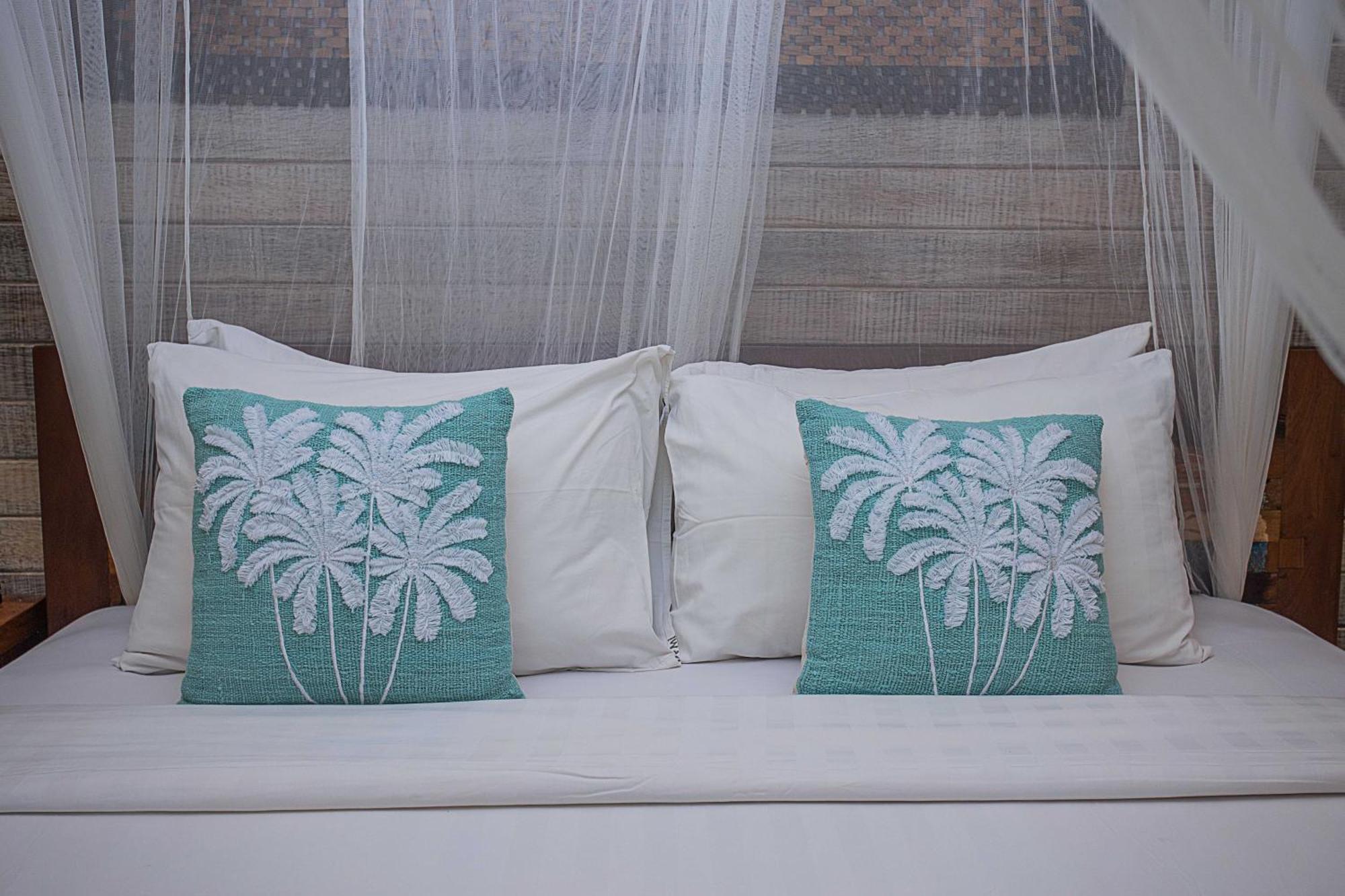 Water Blow Huts Nusa Lembongan Εξωτερικό φωτογραφία